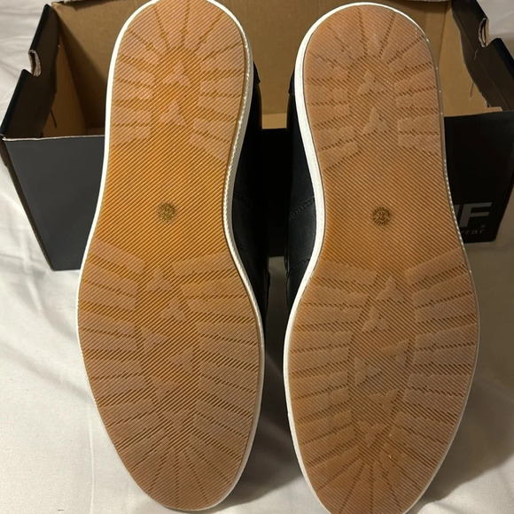 JF J-Ferrar Men’s Black Slip-on Dress Shoes size 8, New - Picture 4 of 8